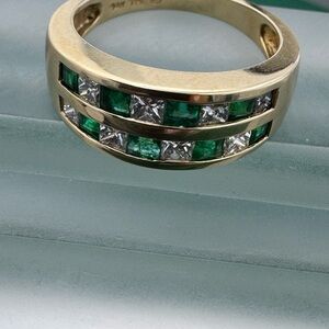 14k Yellow Gold Ring with 8 Emeralds & 8 Diamonds Size     7 1/4